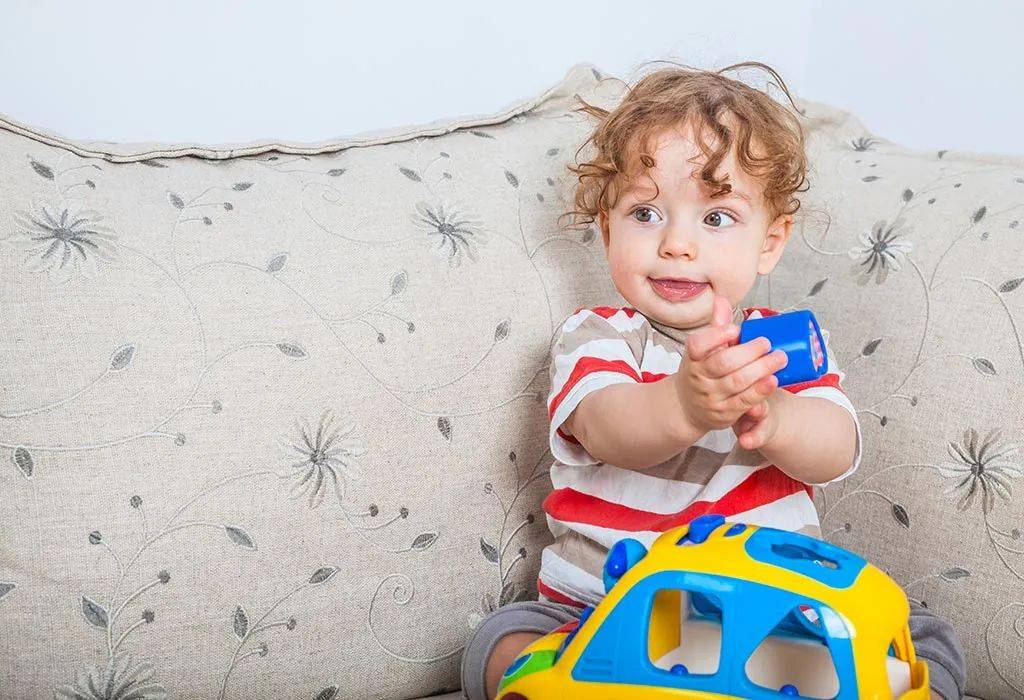 0至12月齡寶寶發育情況！新加坡媽媽應該注意的早教活動