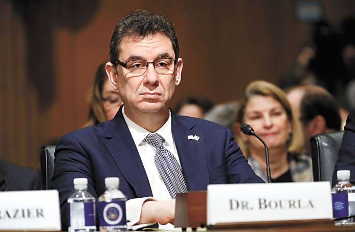 首例!她接種疫苗後嚴重過敏、呼吸急促送急診!新加坡的疫苗也有同款,會安全嗎