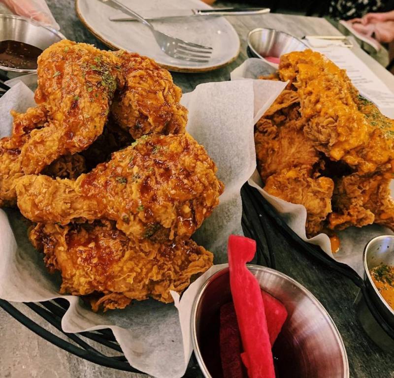 Pizza Maru韓式披薩餐廳🍕 聖誕節限定版粉色披薩,粉紅芝士+超長拉絲🧀 披薩鐵粉一口淪陷