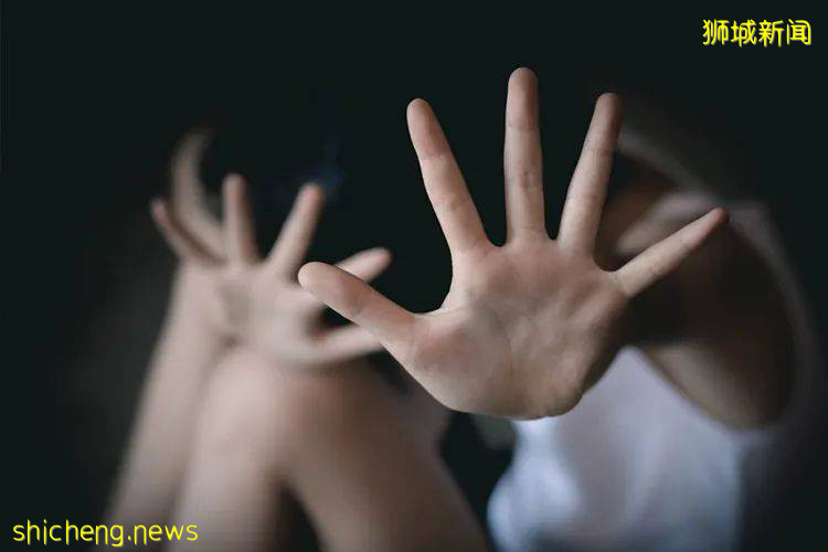 這名新加坡男子和親生女兒亂倫， 被判入獄4年半