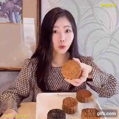 新加坡老字號月餅限時大促銷!傳統月餅大顯神通,珍珠奶茶、班蘭、黑芝麻等各路神仙口味齊聚一堂啦