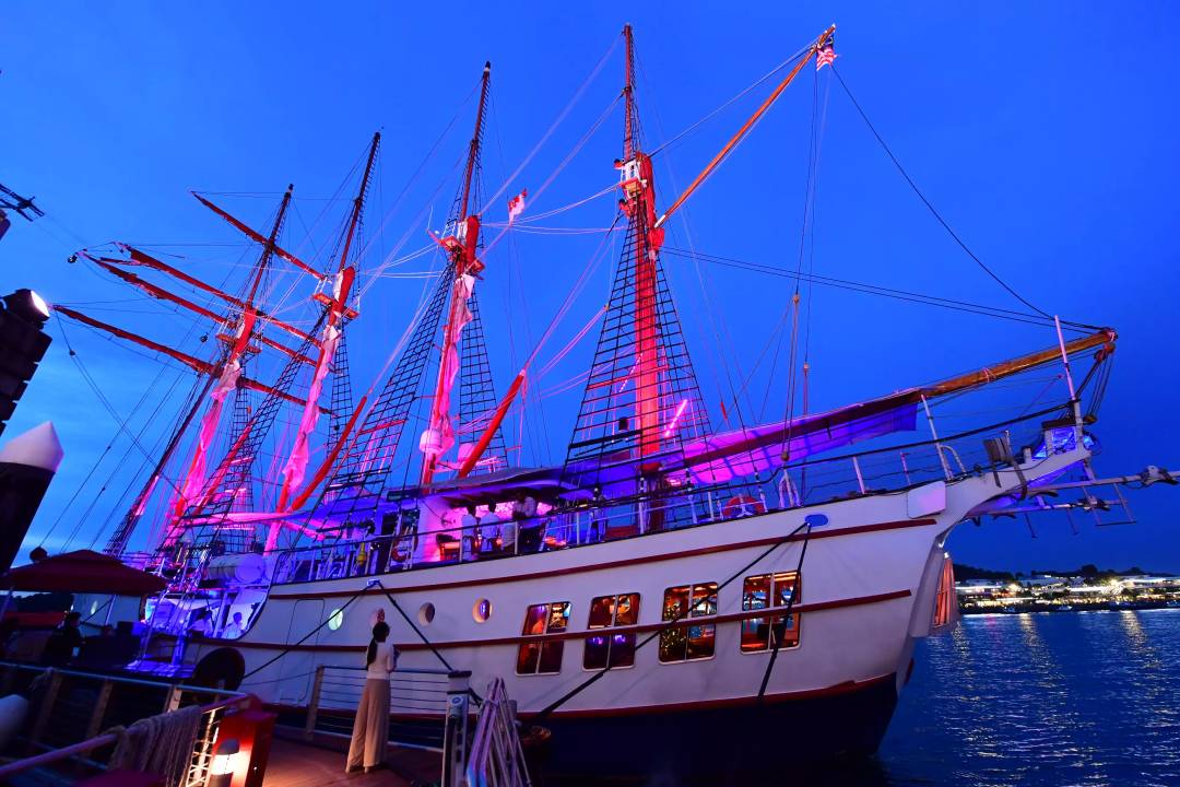 聖淘沙11種娛樂項目,3月兒童免費玩!郵輪、平衡車、跳傘體驗,太值了