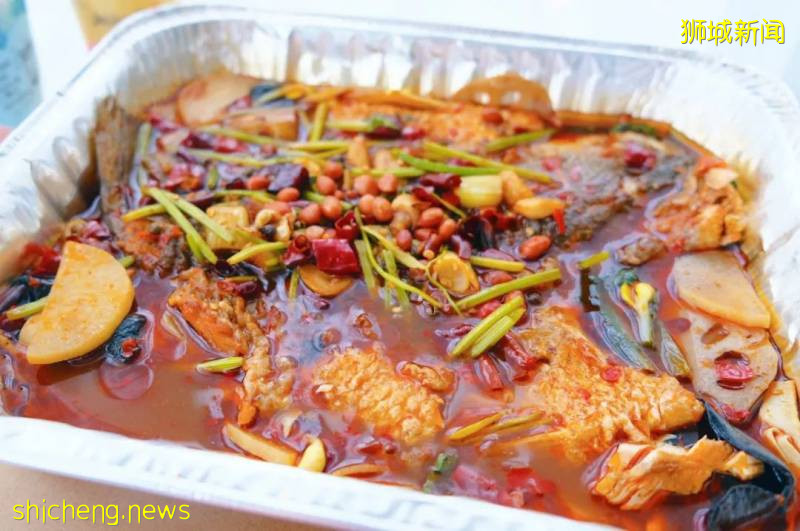 这份网红烤鱼自带加热烤盘!在家也能吃热腾腾的大餐