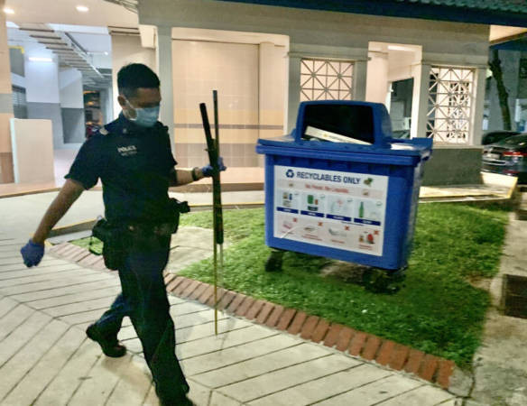 假释者没按时报到 狮城肃毒局上门捉人