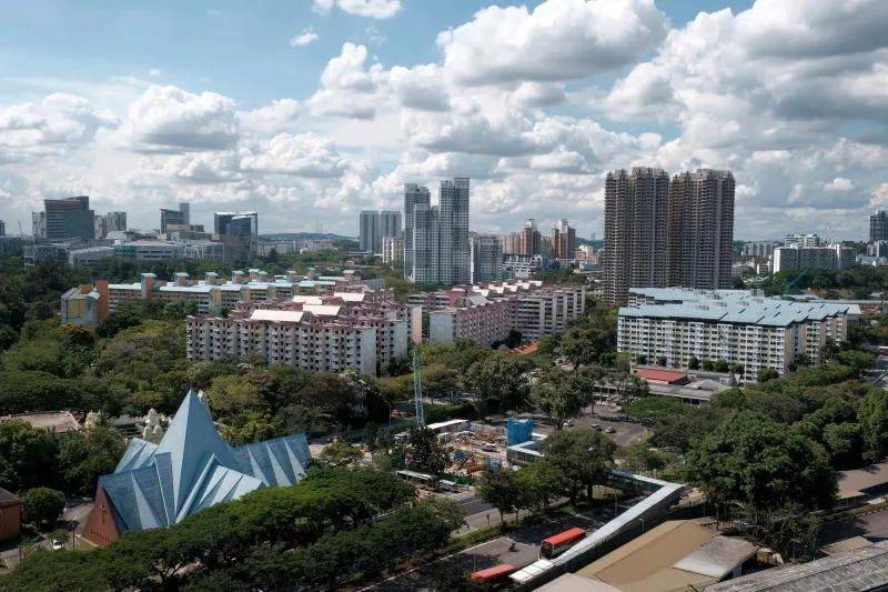 “這裏做的都是熟客，熟到掉下來啦”——逼近搬遷死線的新加坡‘老人區’長啥樣