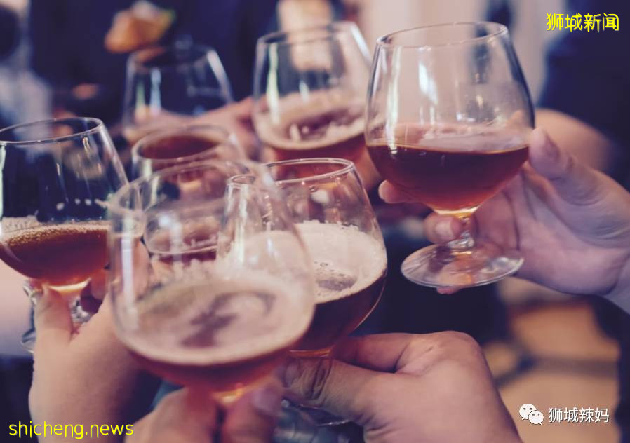 一覺醒來，驚現17所學校確診！新加坡部長宣布抗疫走向