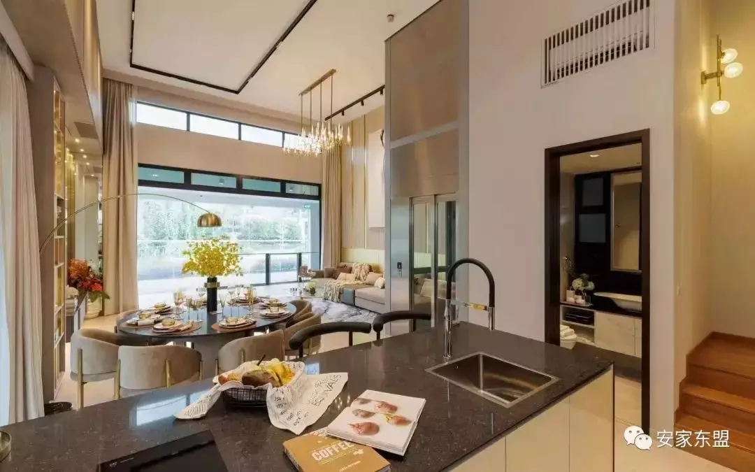 Belgravia Ace最後一個周末看房，已經上百張支票，可能開盤賣掉九成，不提前交支票就可能沒機會了，最後一個別墅大盤