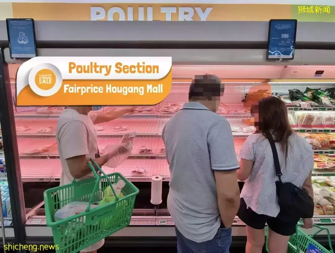 实拍新加坡超市鲜鸡被抢空、小贩关门!全球20多国家禁止这些粮食出口