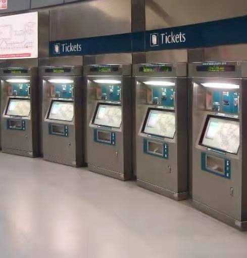 再也不用排长队充公交卡了！手机快捷充值值得学习