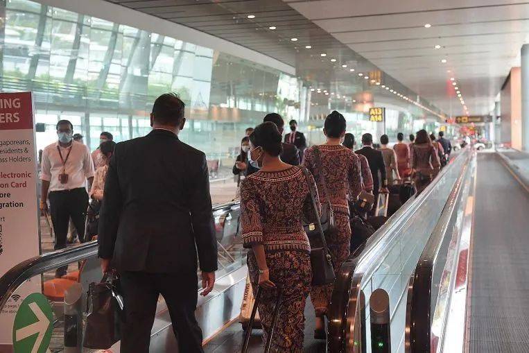 新加坡航空一次裁掉2400人，多数是外籍员工