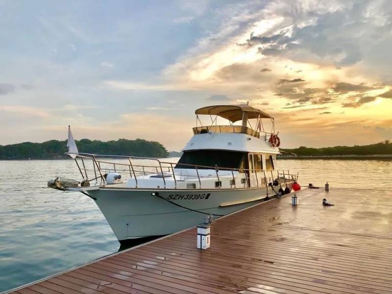 生日、求婚、潛水、團建！10個租遊艇的攻略，人均不到100新幣，低至5折