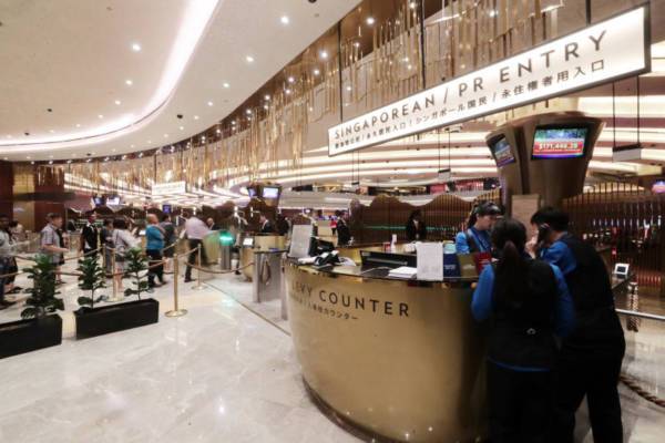 上赌场待太久 会接到克制令