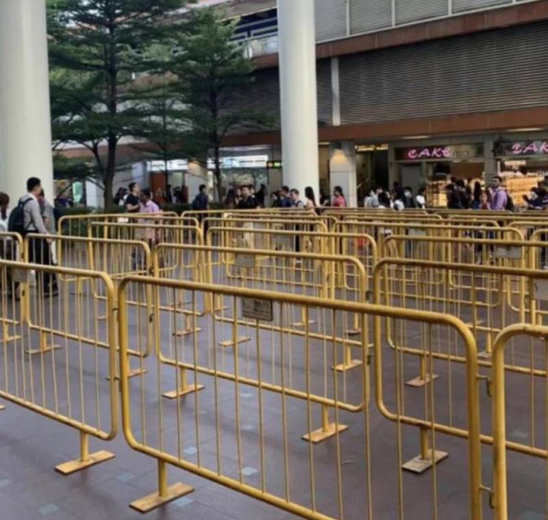 规定1米安全距离的新加坡街头，大家都遵守了吗