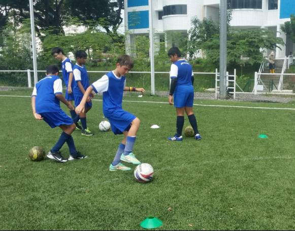 4歲就可以開始學足球~新加坡18家足球俱樂部，有離你最近的嗎