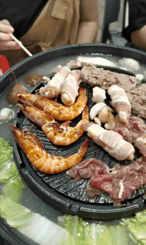 牛車水美食街首家!泰式烤肉+火鍋自助,每人僅$29,吃到扶牆出