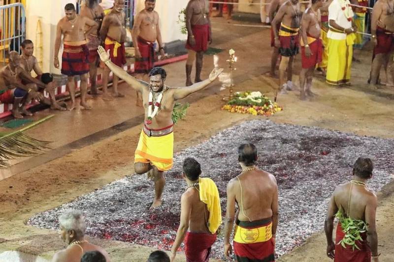 小印度屠妖节亮灯仪式因疫情而改为电视直播,象征点燃希望之灯