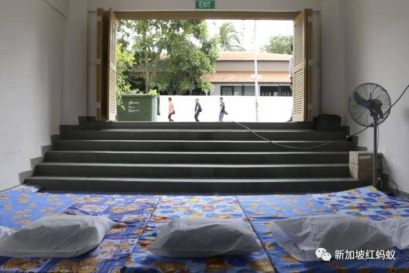 新加坡的21个社区安宿处几乎“客满” 仍有100名无家可归者在排队