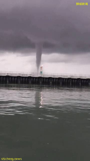 實拍！新加坡再現“水龍卷”！水柱直沖雲霄，猶如末日