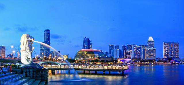 华人移民热国新加坡真有那么好吗