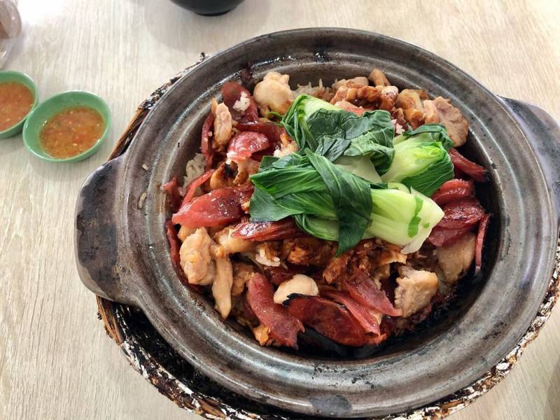 骨灰級吃貨推薦！盤點新加坡13家人氣砂煲飯 · 鹹香入味，真材實料 · 一口撩倒你的胃