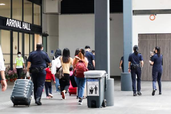 ◤新國阻斷措施◢獅城加大力度 助國民接返困在大馬親人