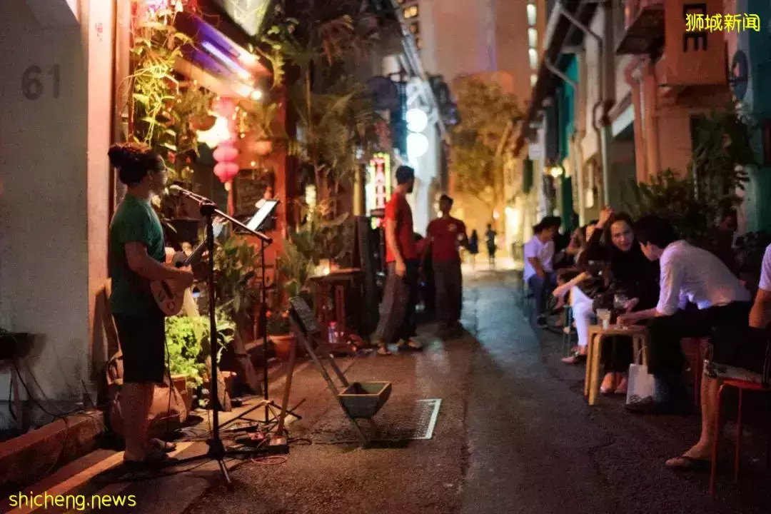 用网络热词打开狮城旅行,画风什么样