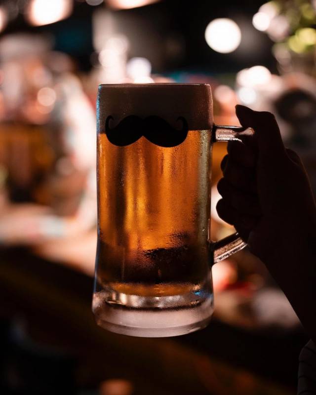 韓式酒吧Kream Beer🍻 藏在新加坡的“小韓國”🇰🇷 Tanjong Pagar秘密花園，櫻花樹下喝啤酒