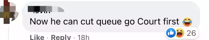 对话曝光!新加坡“宾利男”开车冲撞学校保安,被全岛痛骂