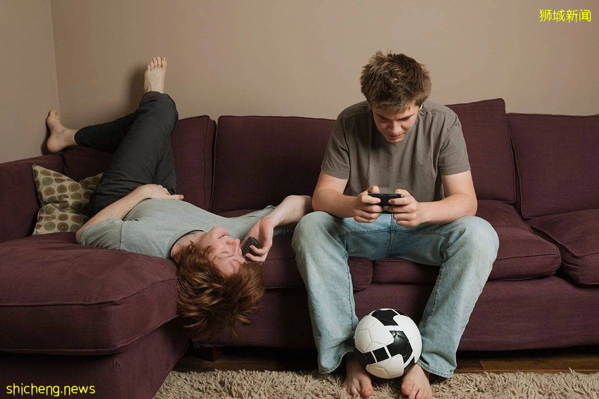 新加坡国大学子神秘坠楼身亡！几年前，也有人从家中跳下