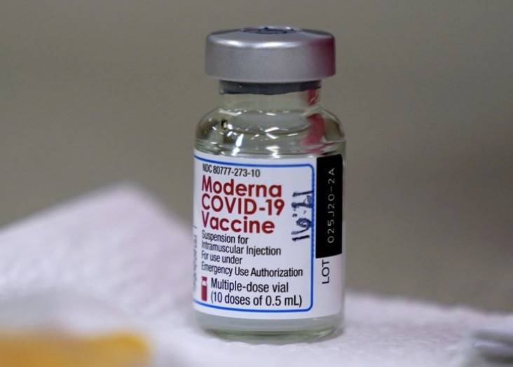 新加坡批准莫德納疫苗！深扒副作用：肌肉腫大、發燒39.4度
