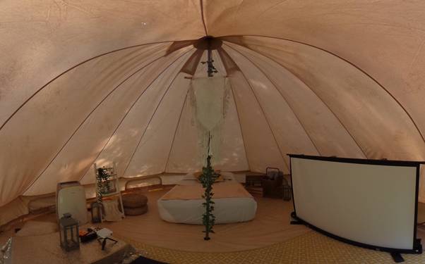 450新币星空下睡一夜,6分钟被预订一空,新加坡人是有多想度假