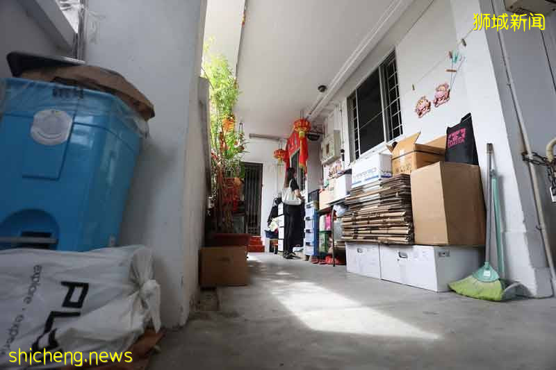 举头三尺有电眼 男邻居泼屎尿 假好心助捉人