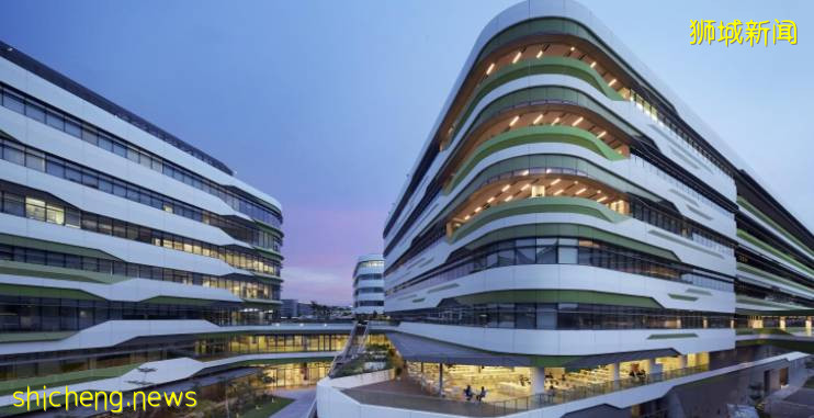 受疫情影響,新加坡多所高校決定取消、延遲今年的實體畢業典禮