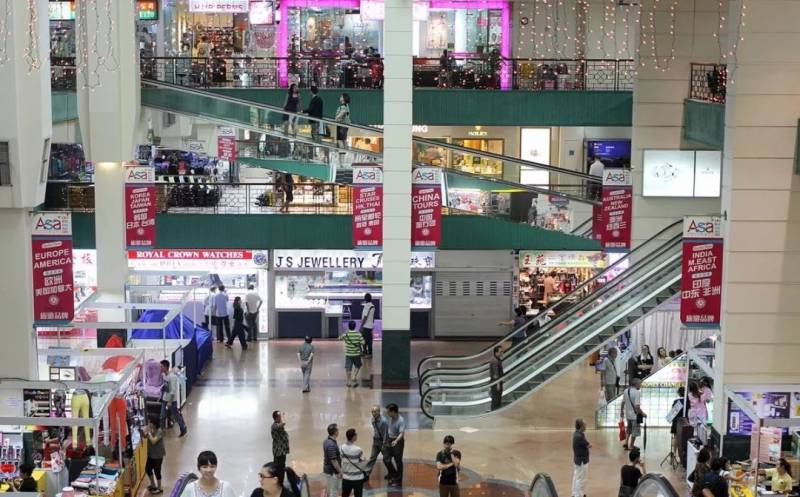 刚刚！有人在新加坡牛车水汇钱回中国，结果出事儿了