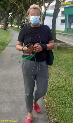 不满孩子被拍 孕妇称遭推倒挨踢