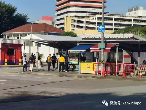 “短短30公里等了621天,曾经抱在怀里的婴儿已经可以跌跌撞撞走向我了”