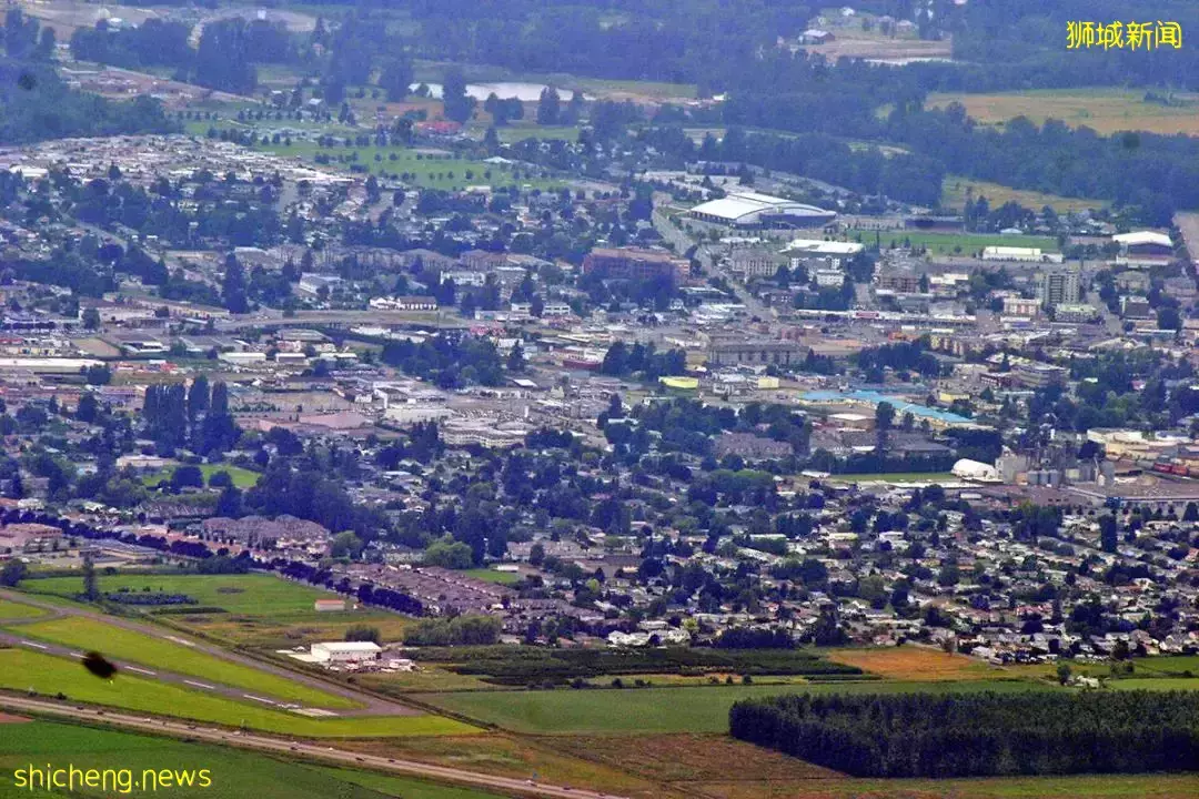 解決住房頑疾，加拿大究竟該學誰？答案是：新加坡