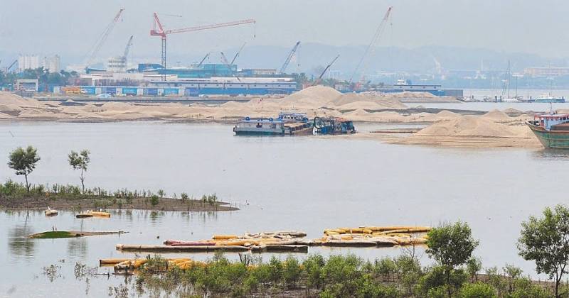 一路“开挂”的滨海湾:新加坡的上海滩