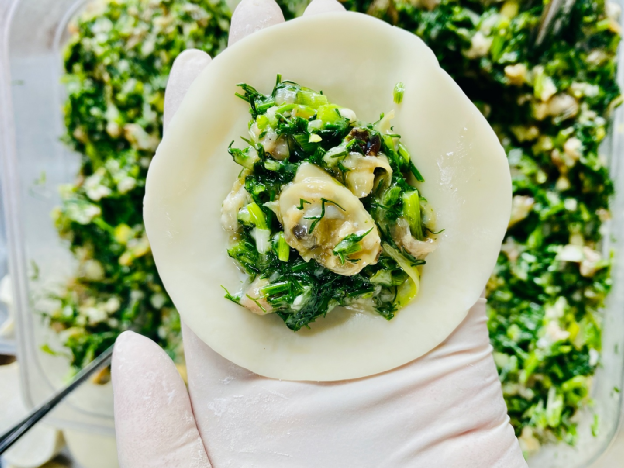 1新币1个的饺子,还能卖断货,凭什么?