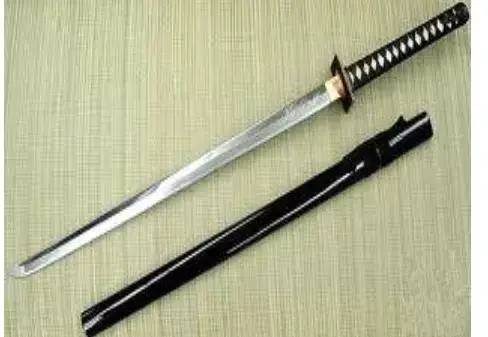 带防狼喷雾、玩具枪上街!你违法啦