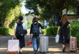 全球新冠单日新增30.7万!再创新高! 新、美、中各国疫情进展