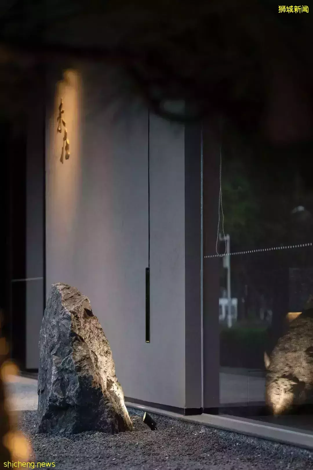 來自新加坡，可生長的東方禅意住宅 Right Angle Studio