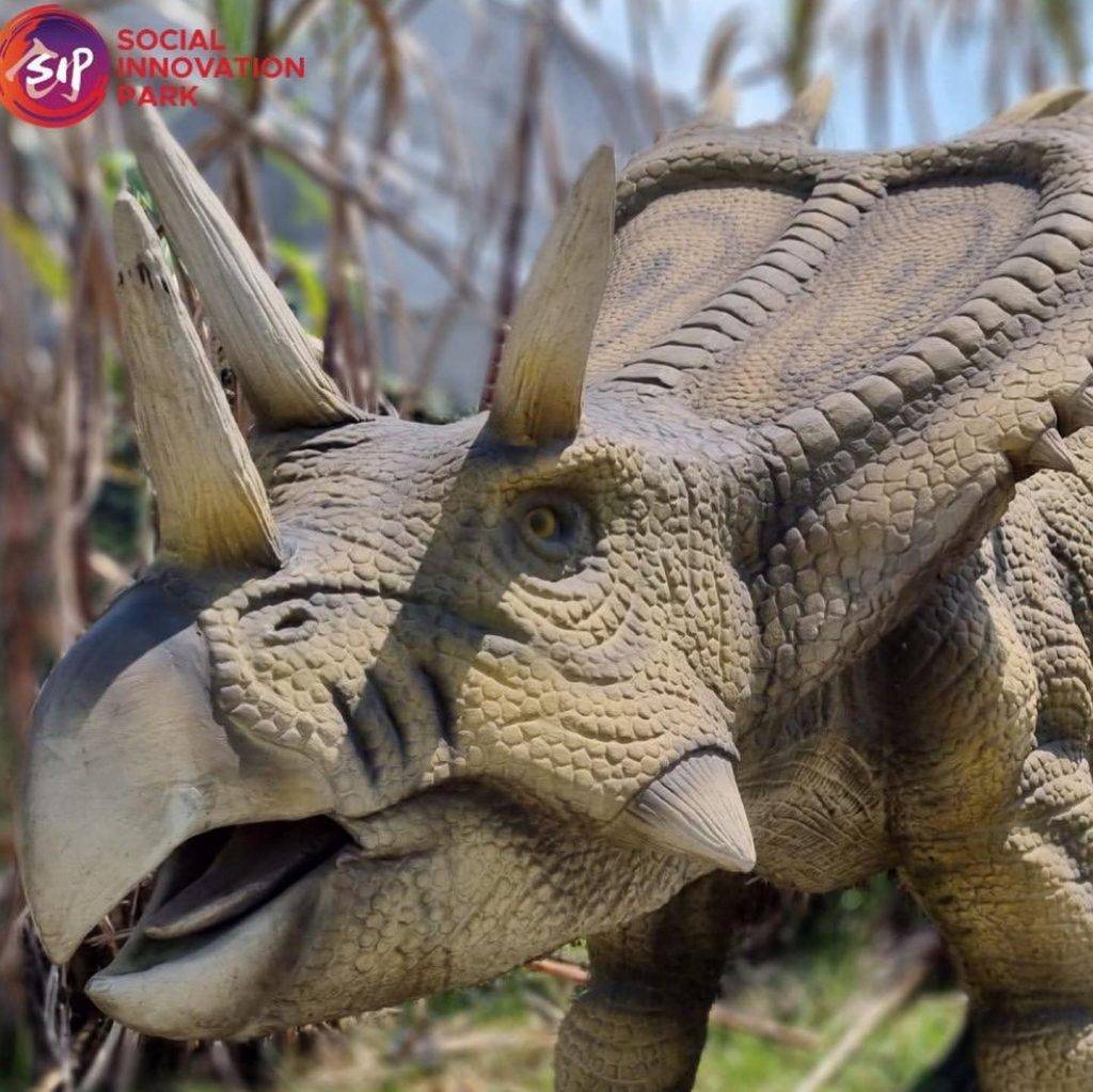 古早味滿滿✨Uncle Ringo遊樂場華麗回歸🎡旋轉木馬+摩天輪+恐龍園，開放至2021年底💥