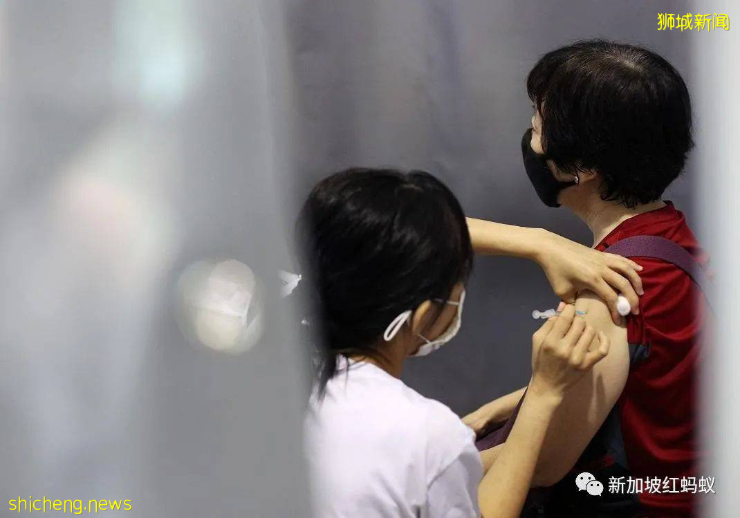 新加坡冠病新常態下的“最常態”:打疫苗者有優待