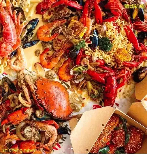 食在獅城 炎炎夏日！當然是冰啤酒和海鮮最配啦！ 坡島手抓海鮮專賣店推薦來咯