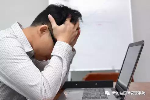 新加坡社论：劳资政应更重视职场心理健康