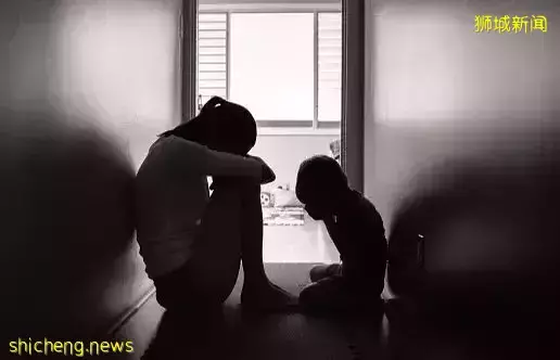 新加坡失业妇女被骗17万,开煤气欲自杀