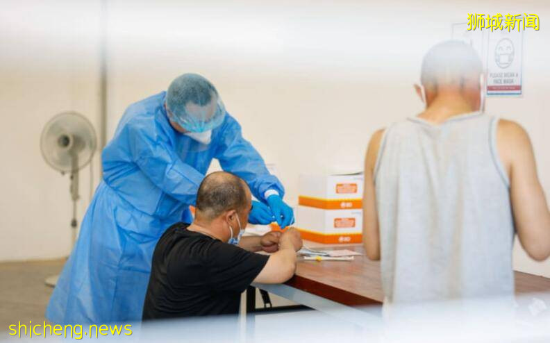 中國客工因“陰陽混住”風波大鬧新加坡宿舍,現在吃的好!睡得好!這就對了啦