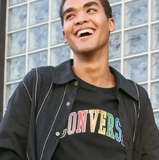 新加坡烏節路超100家美食打折、名牌鞋包買一送一