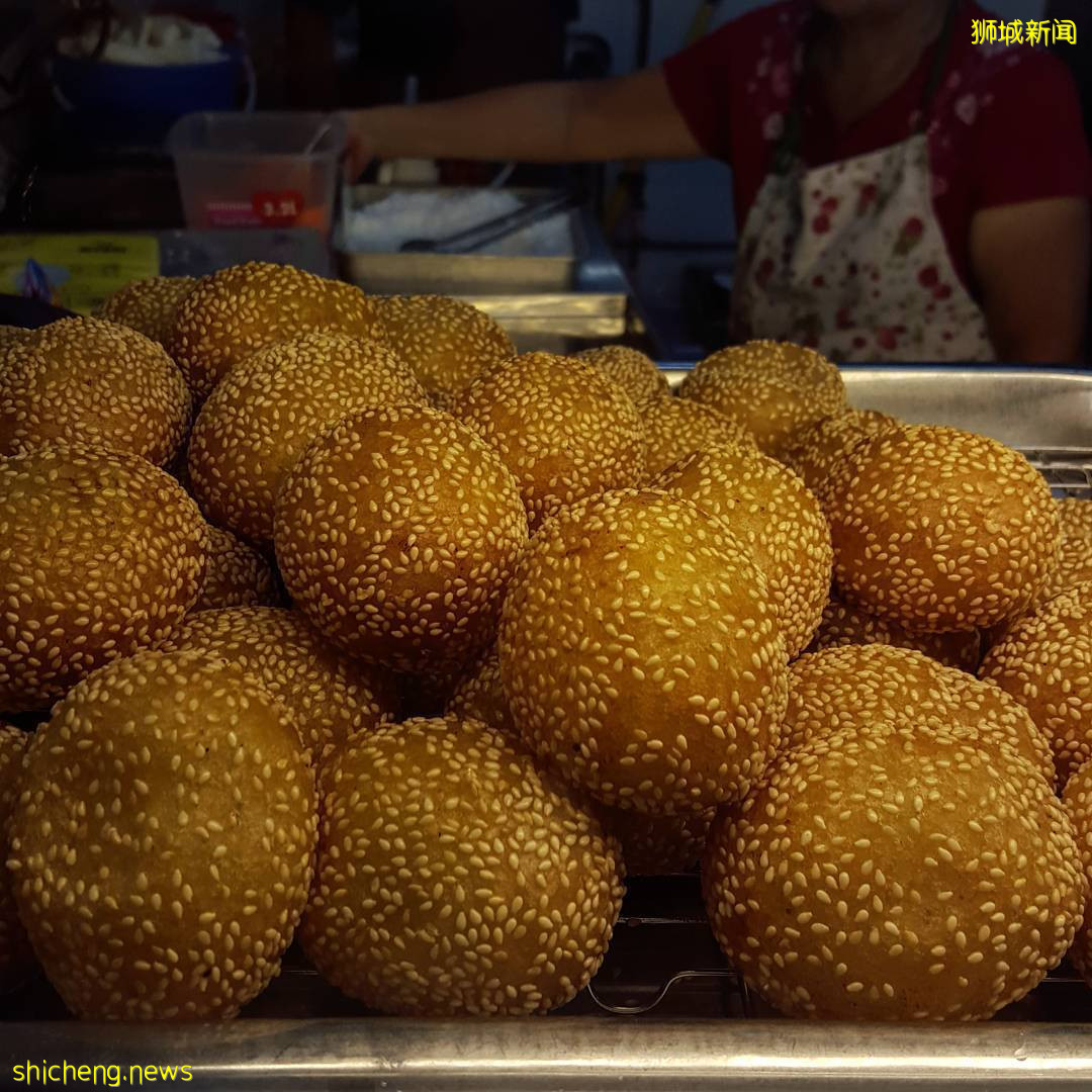 又香又脆的手工红薯球!Chinatown人气小店每日现做,去晚了就买不到咯